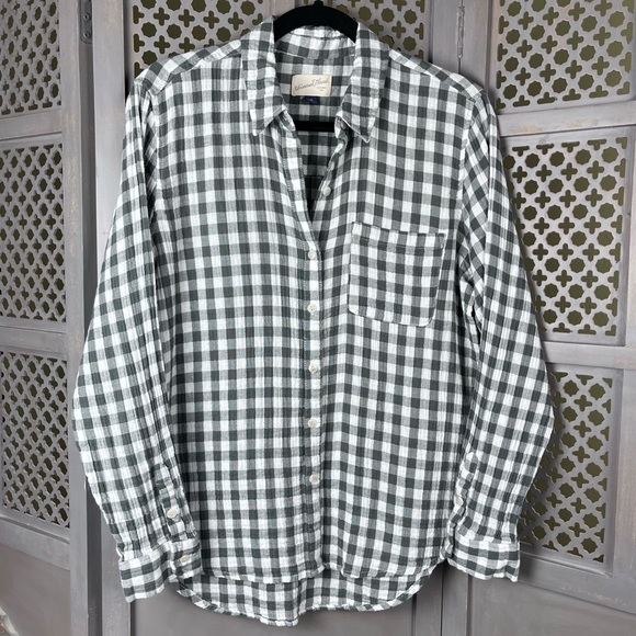 Universal Thread Tops Universal Thread Long Sleeve Gauze Button Down Shirt Green Plaid